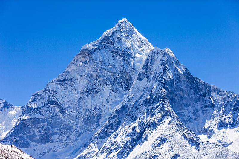 ヒマラヤ山脈は誰もが一度は見たい絶景スポット、世界最高峰エベレスト